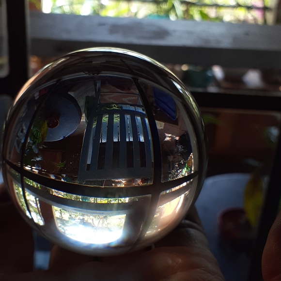 😍Crystal Clear Asian Quartz 80mm Ball with stand! - Picture 2 of 16